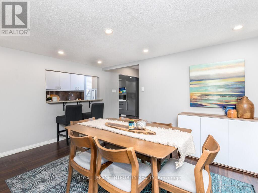 27 - 655 Richmond Road