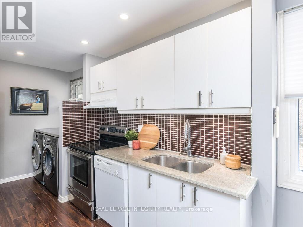 27 - 655 Richmond Road