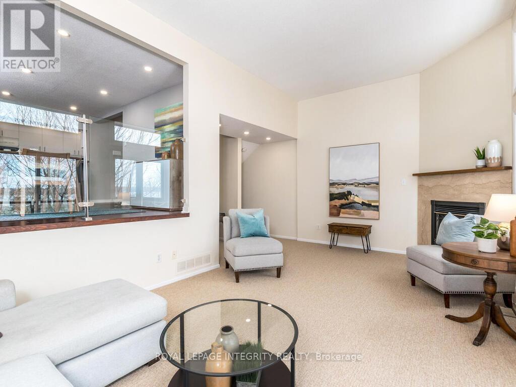 27 - 655 Richmond Road