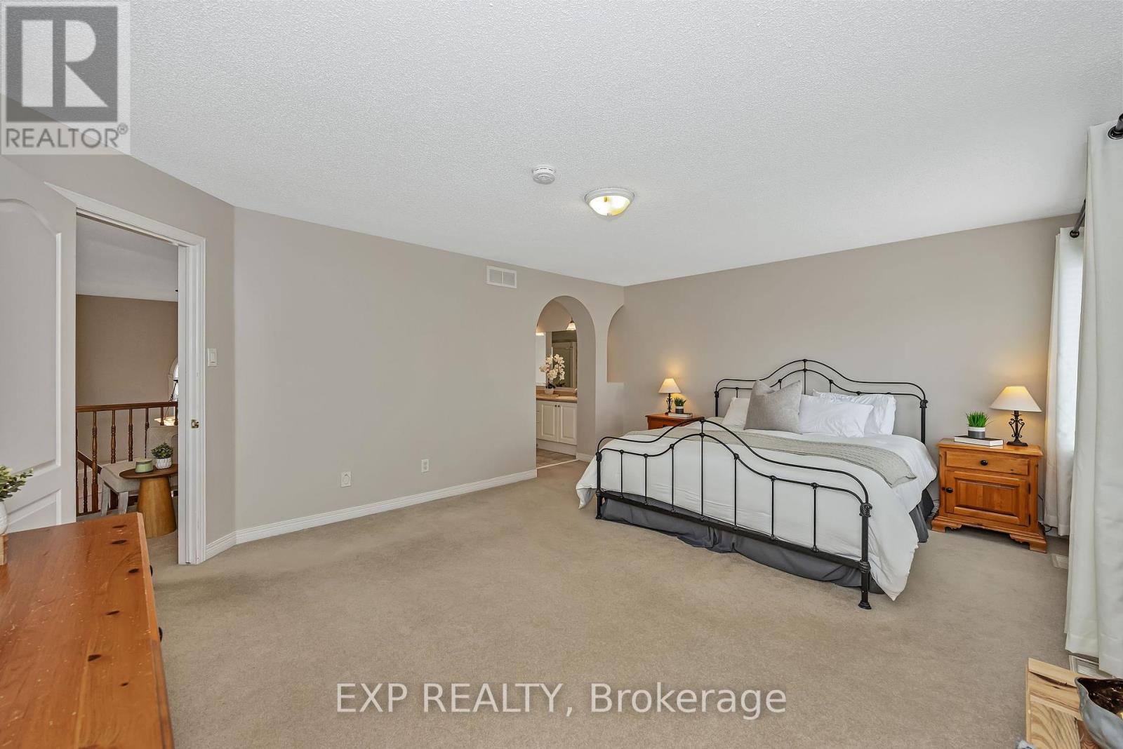 3722 Mountain Meadows Crescent N