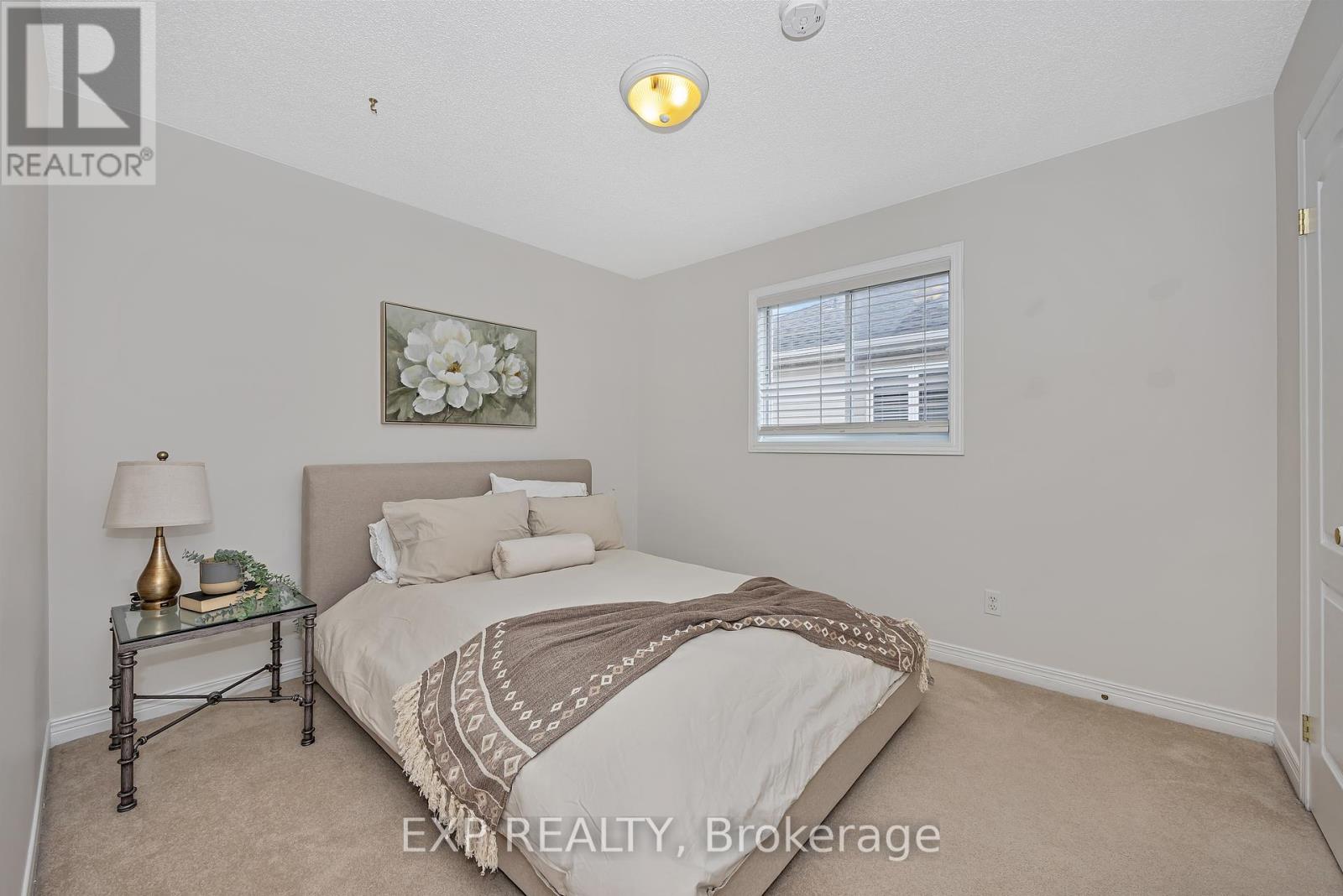 3722 Mountain Meadows Crescent N