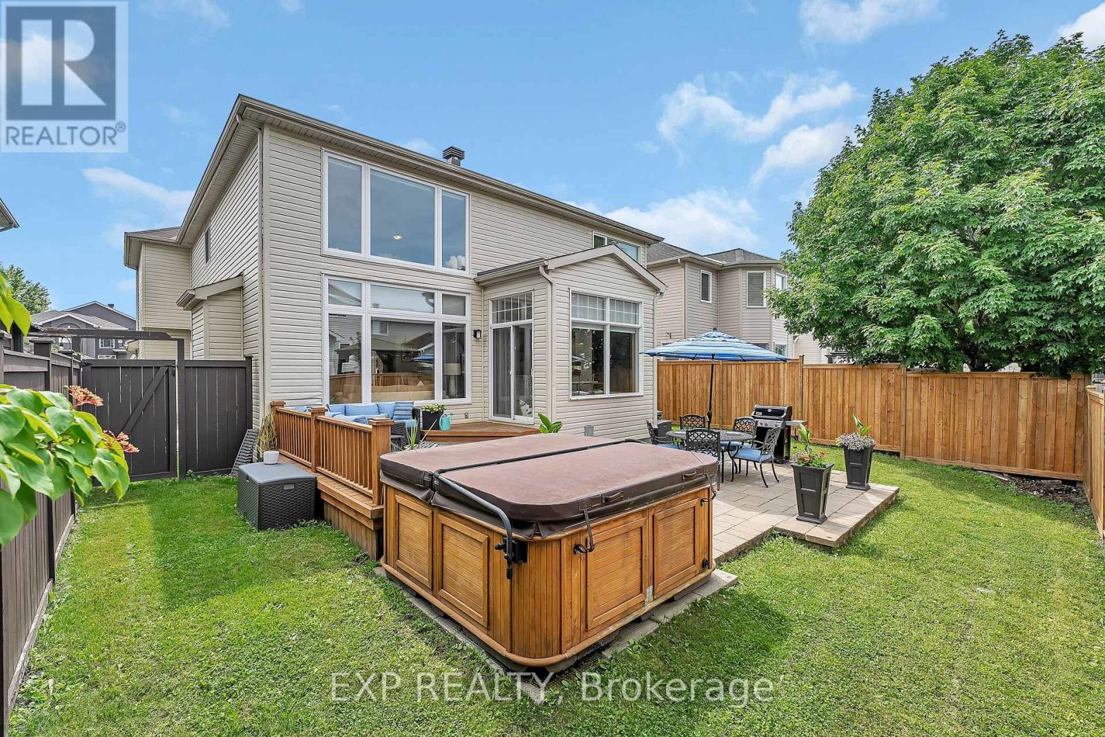 3722 Mountain Meadows Crescent N