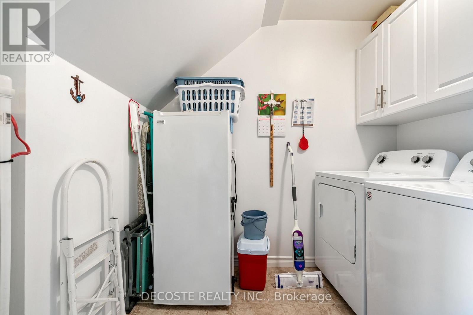 4 - 508 Massie Crescent