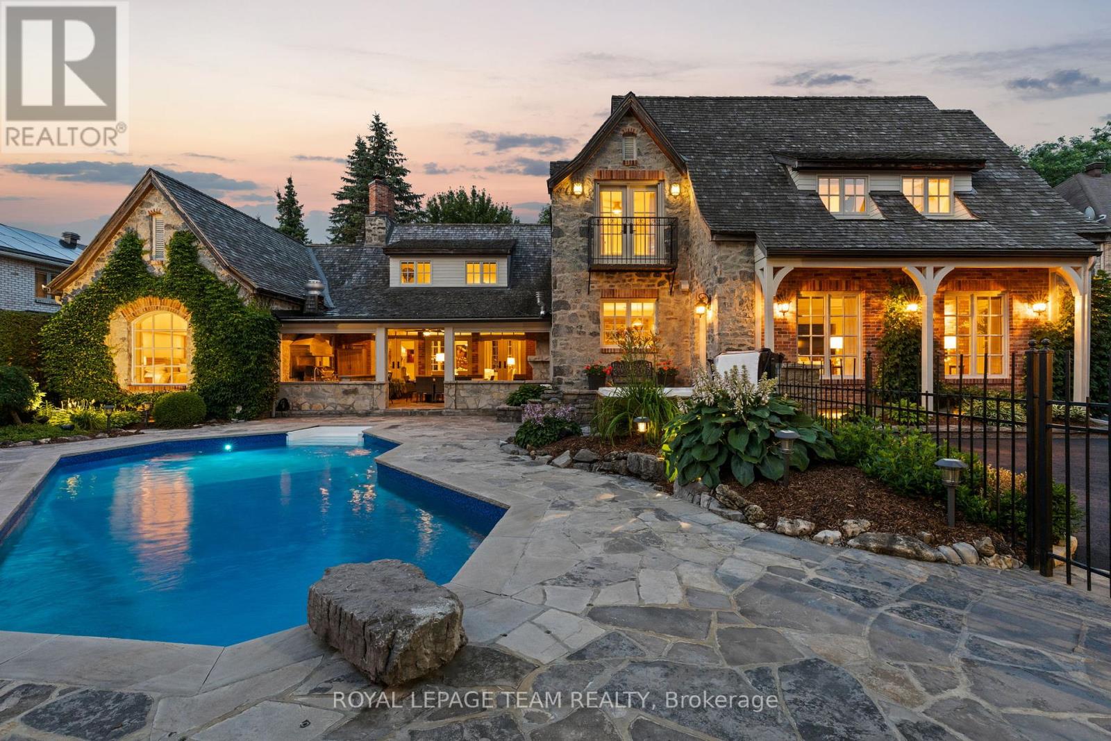 5572 Carrison Drive