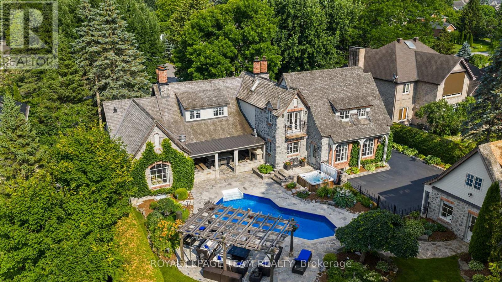 5572 Carrison Drive