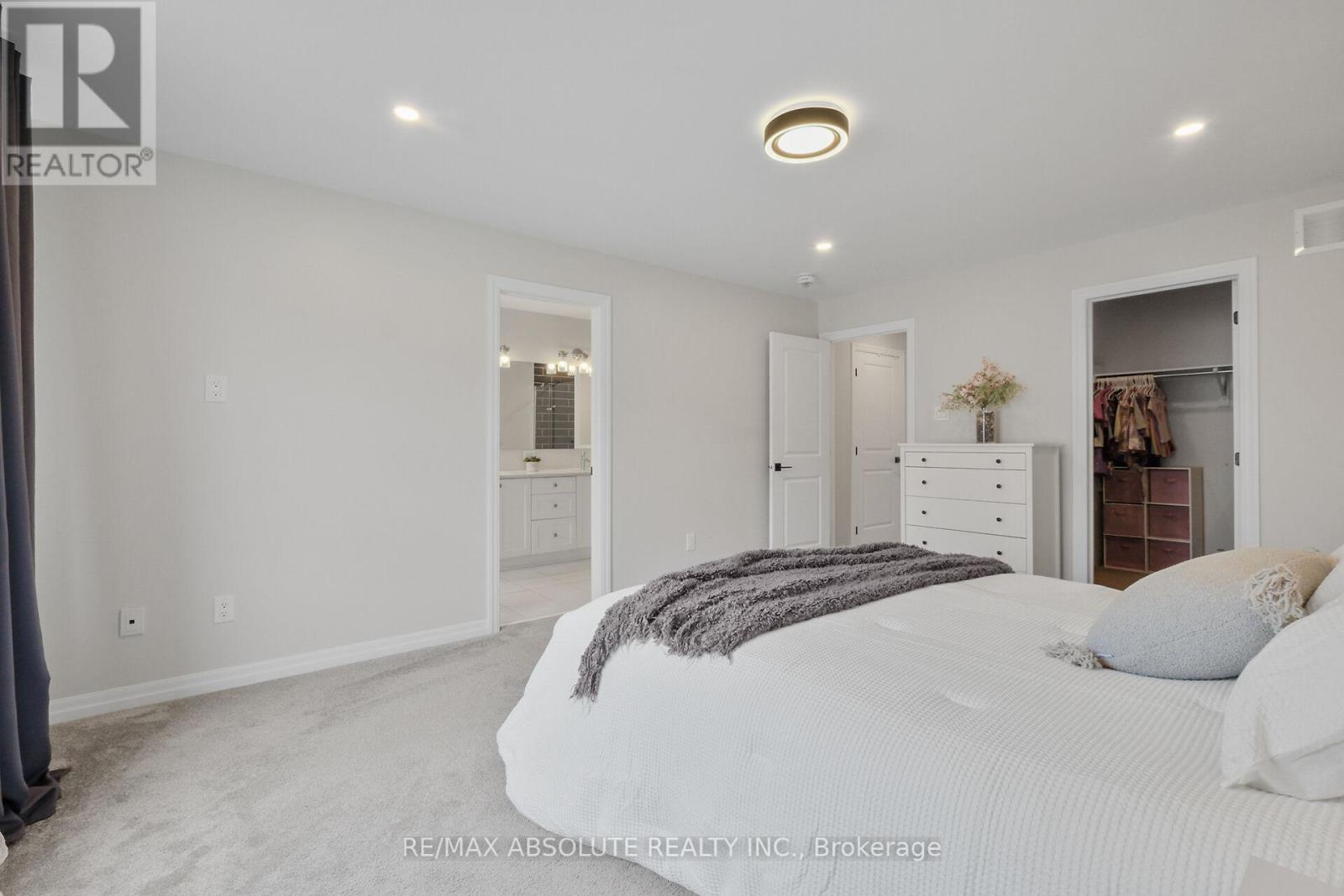 243 Overberg Way