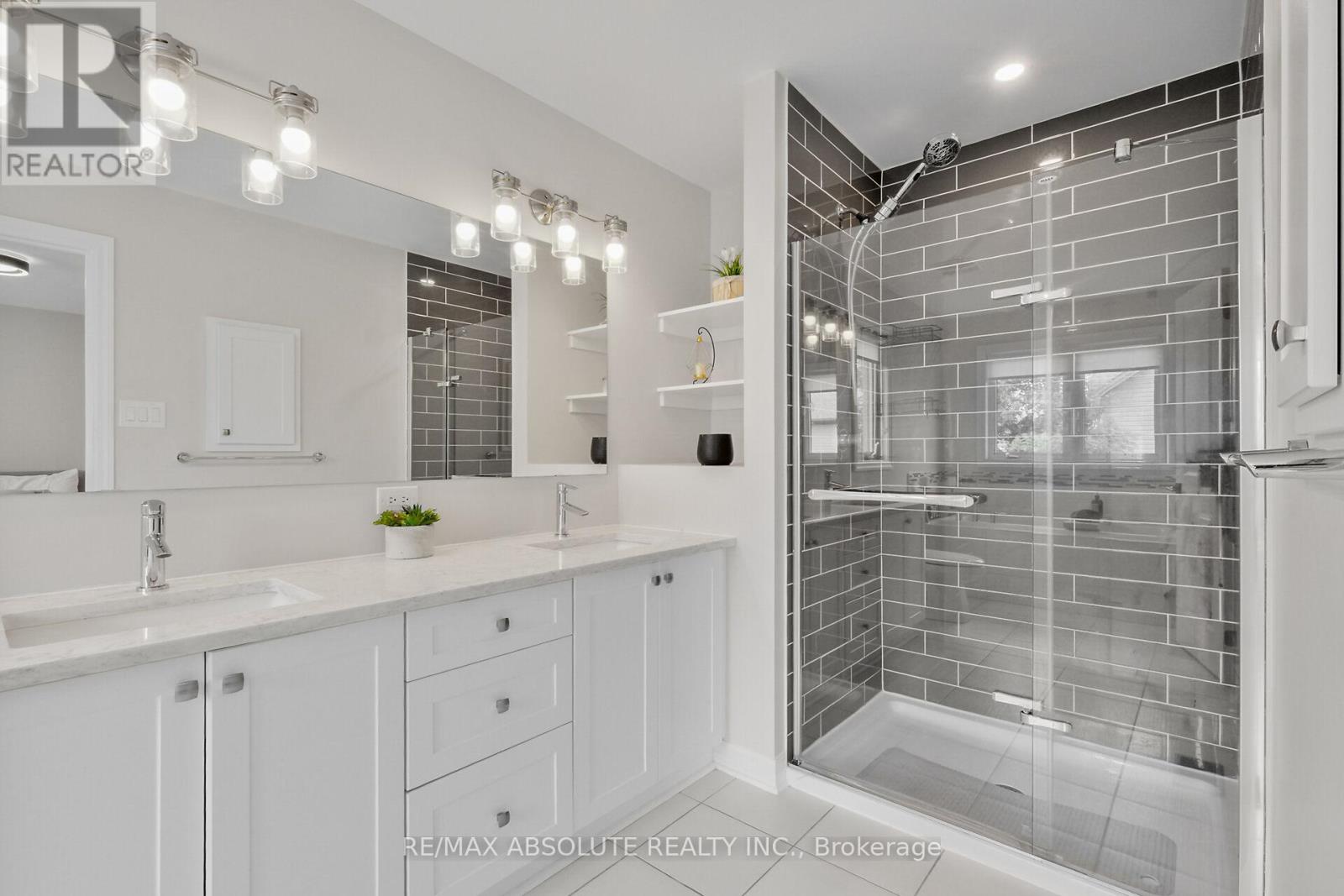 243 Overberg Way