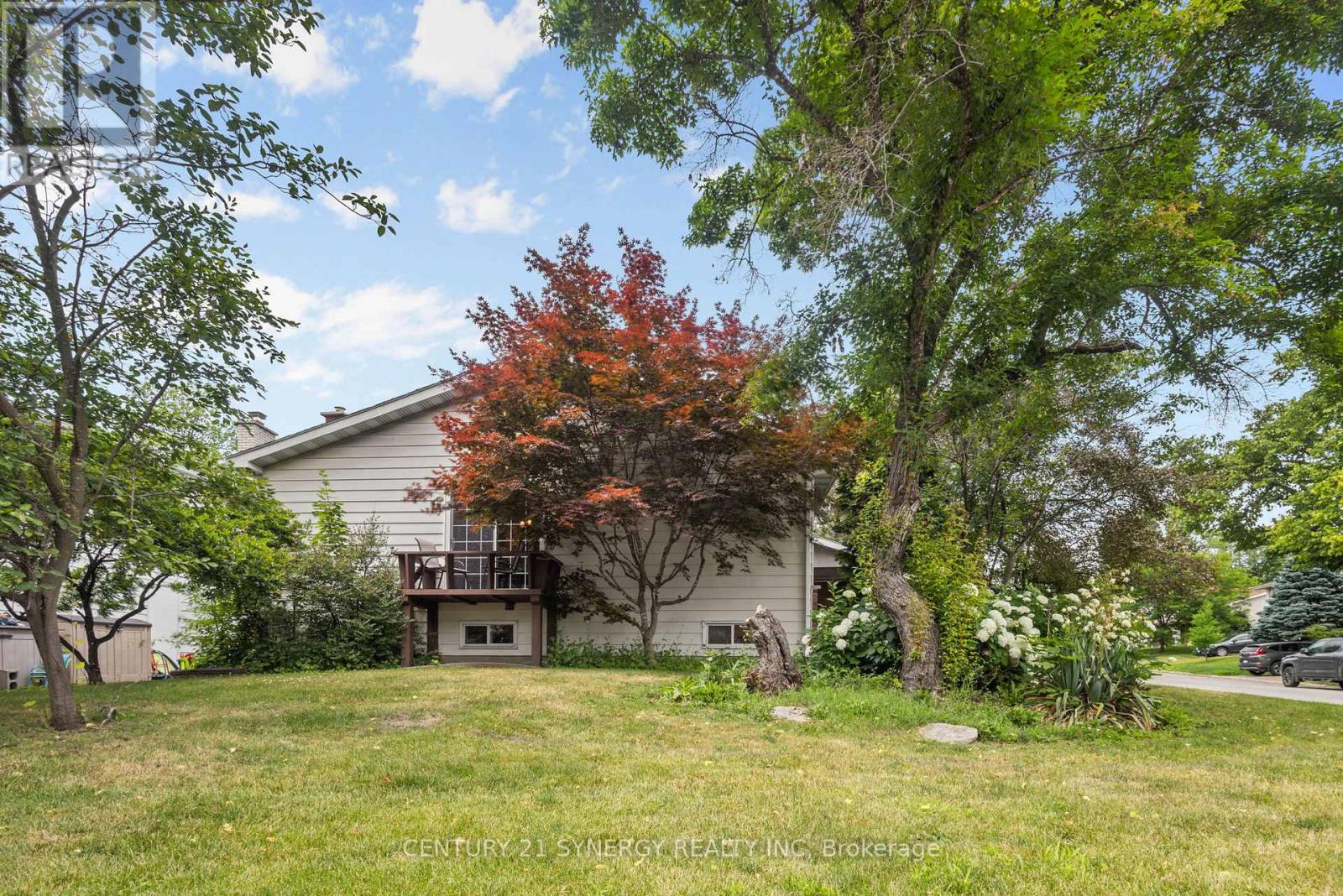 14 Silver Aspen Crescent