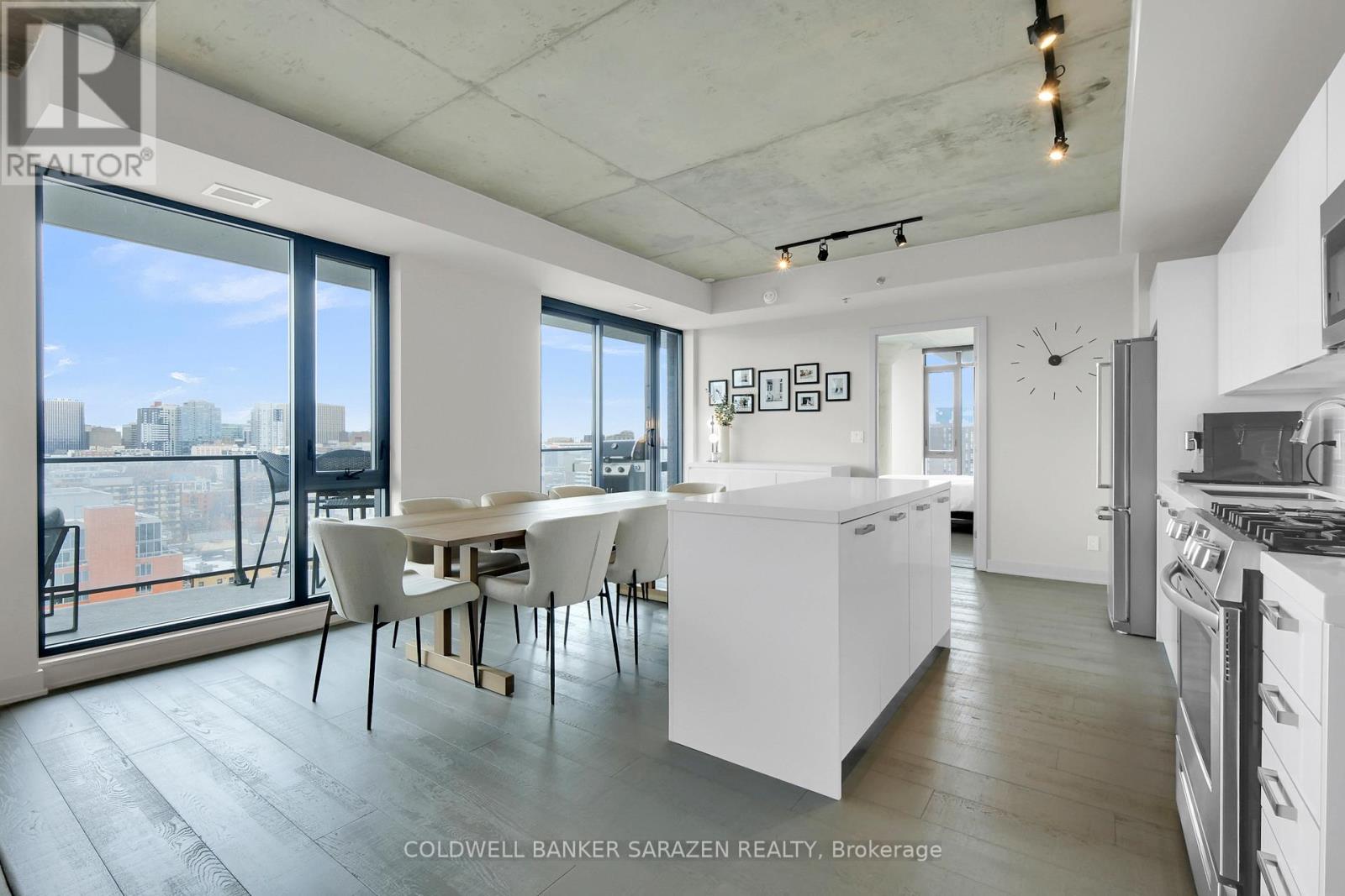 1407 - 203 Catherine Street