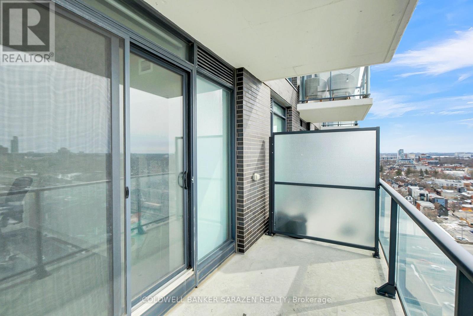 1407 - 203 Catherine Street