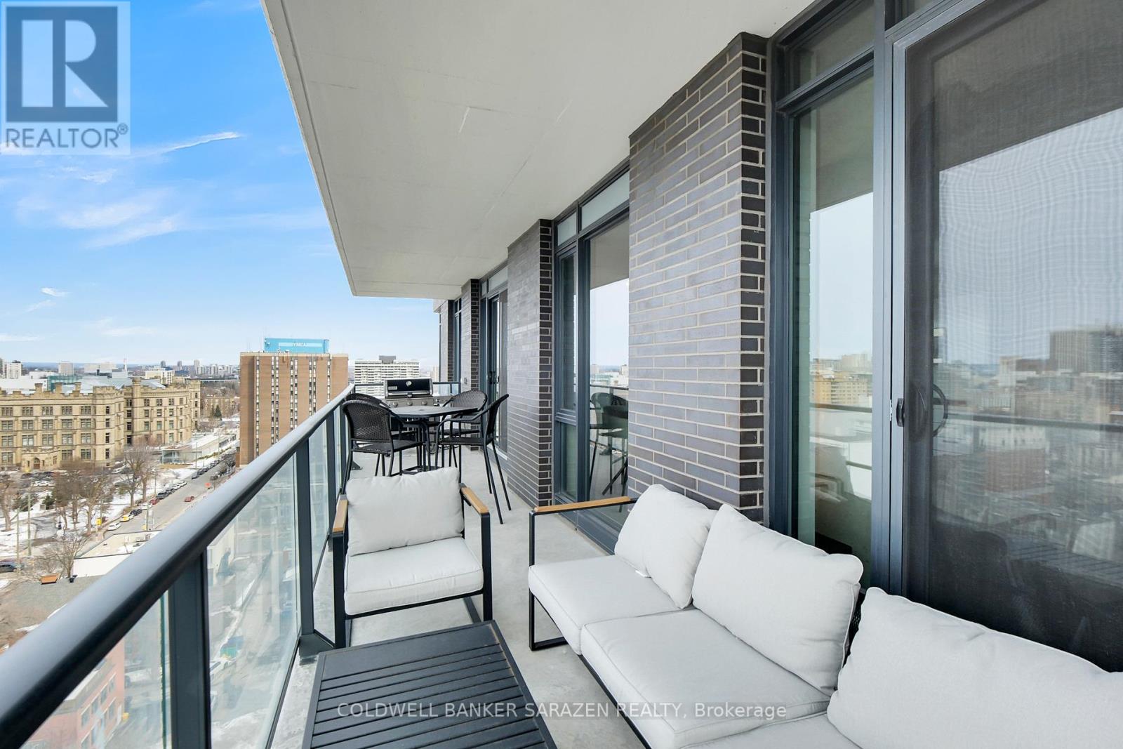 1407 - 203 Catherine Street