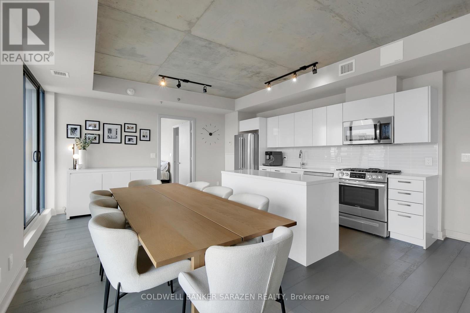 1407 - 203 Catherine Street