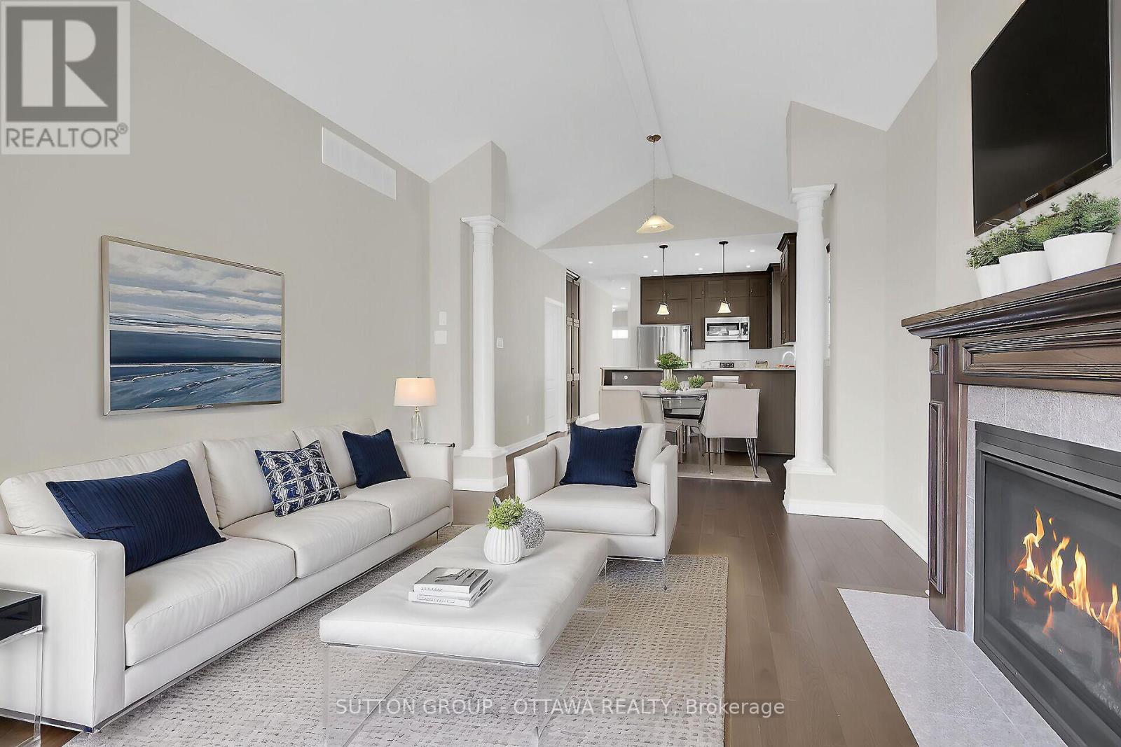 809 Carnelian Crescent
