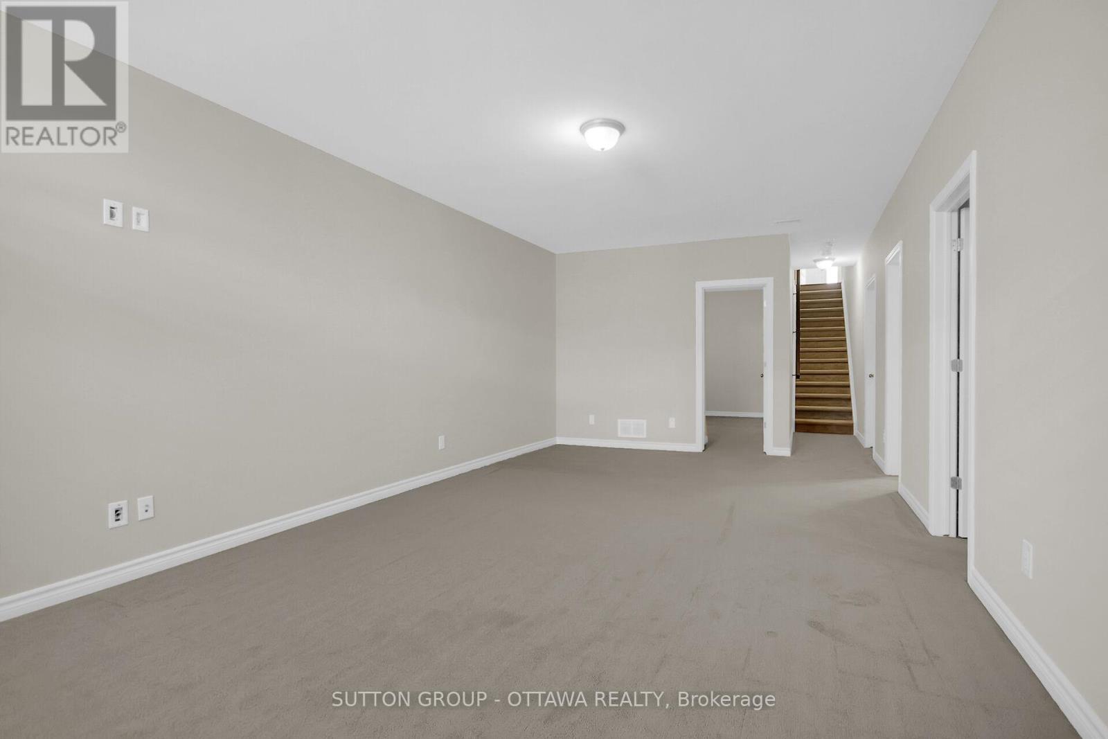 809 Carnelian Crescent