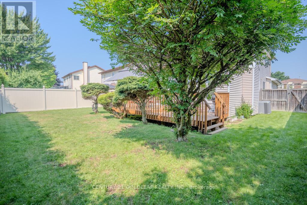 612 Chenier Way