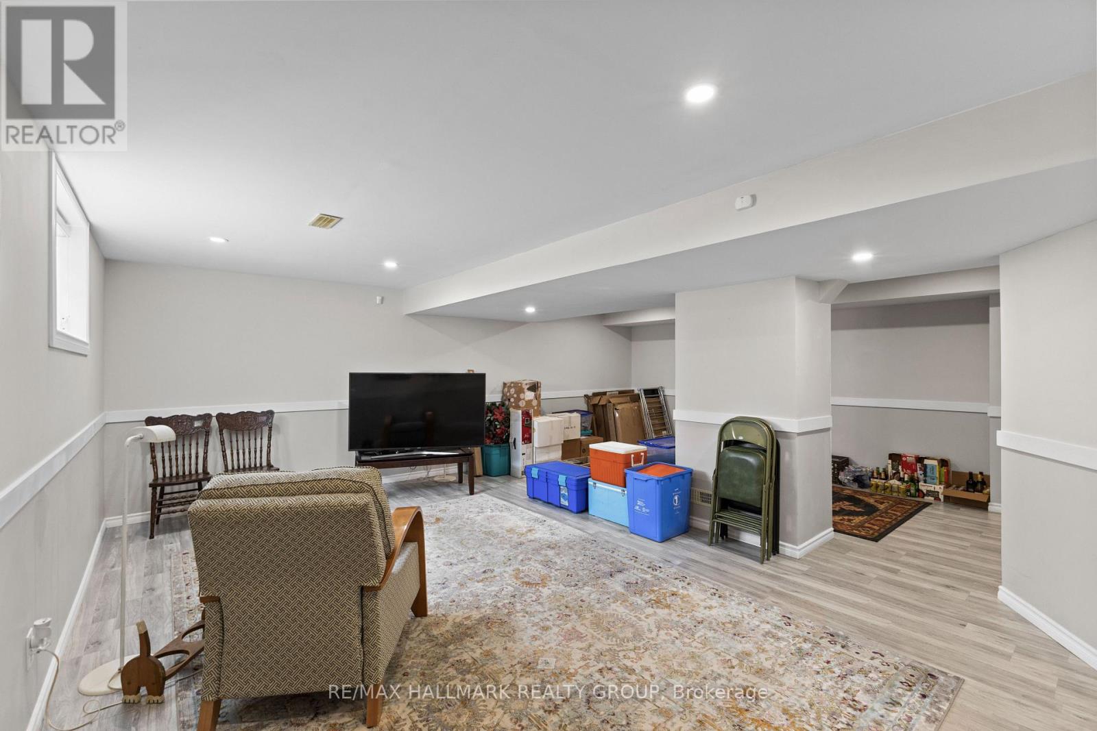 112 Gracewood Crescent