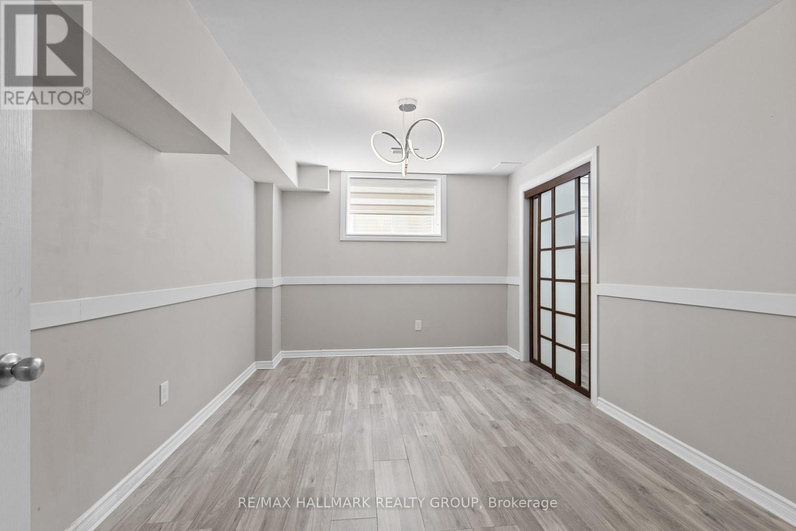 112 Gracewood Crescent