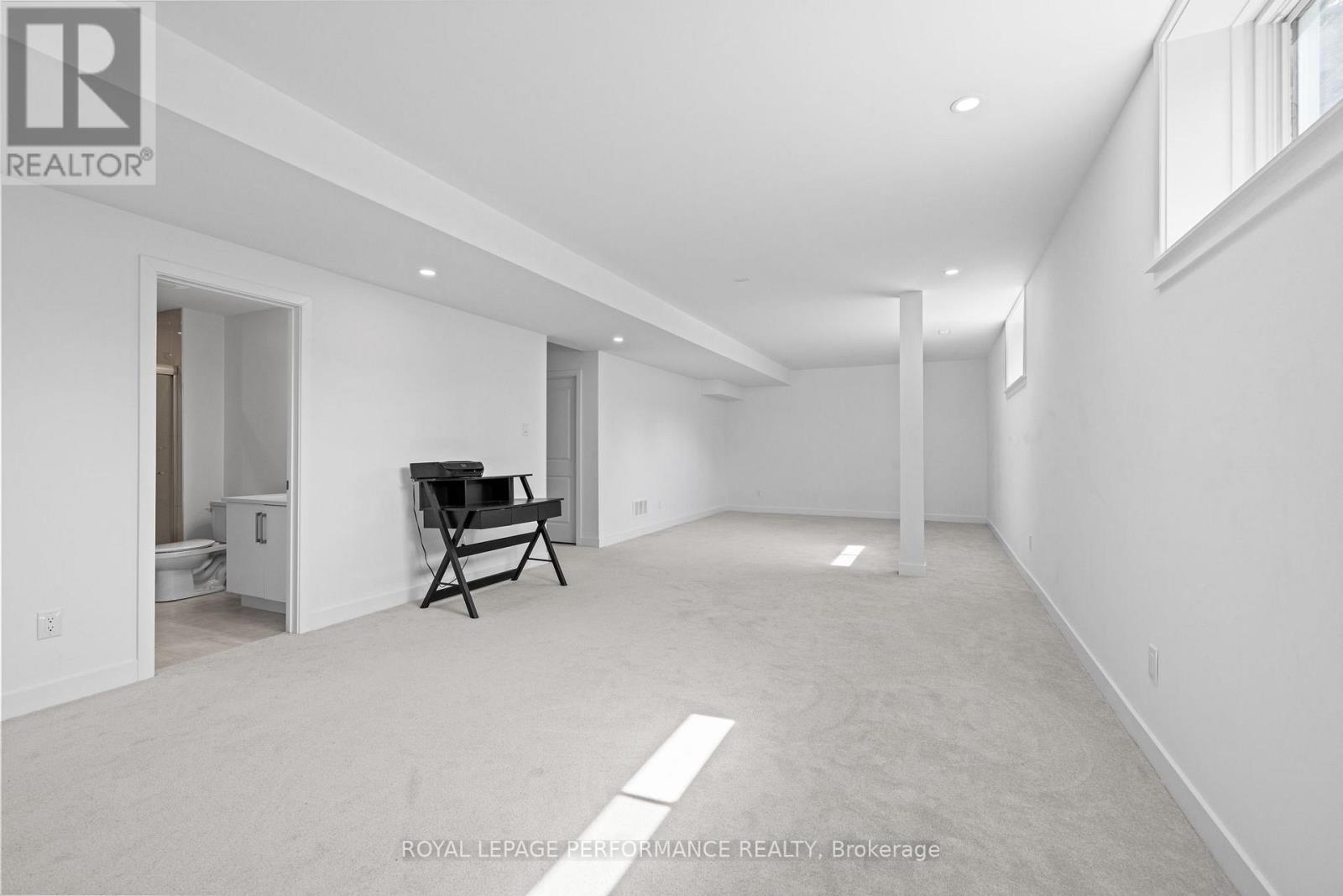 612 Kenabeek Terrace