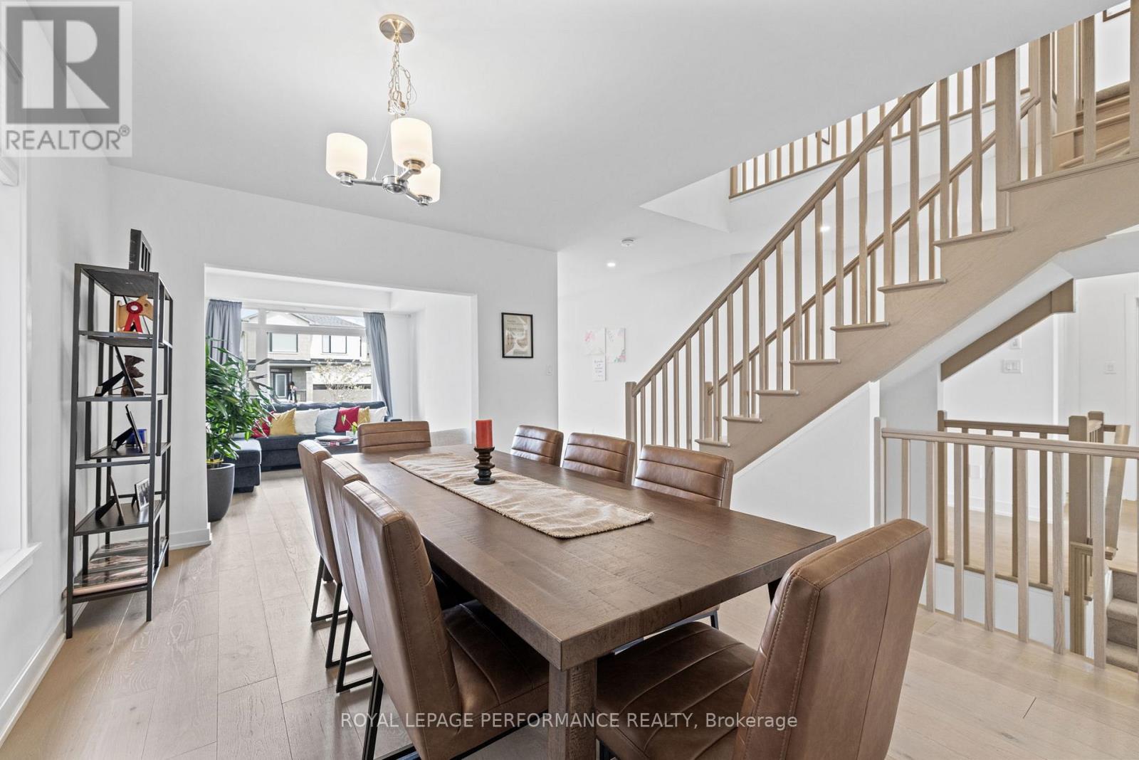 612 Kenabeek Terrace