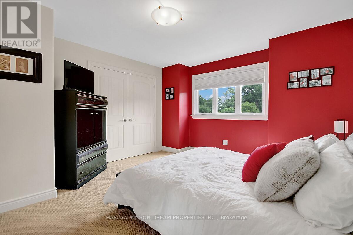 1419 Balmoral Drive
