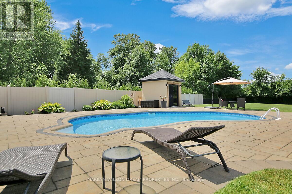 1419 Balmoral Drive