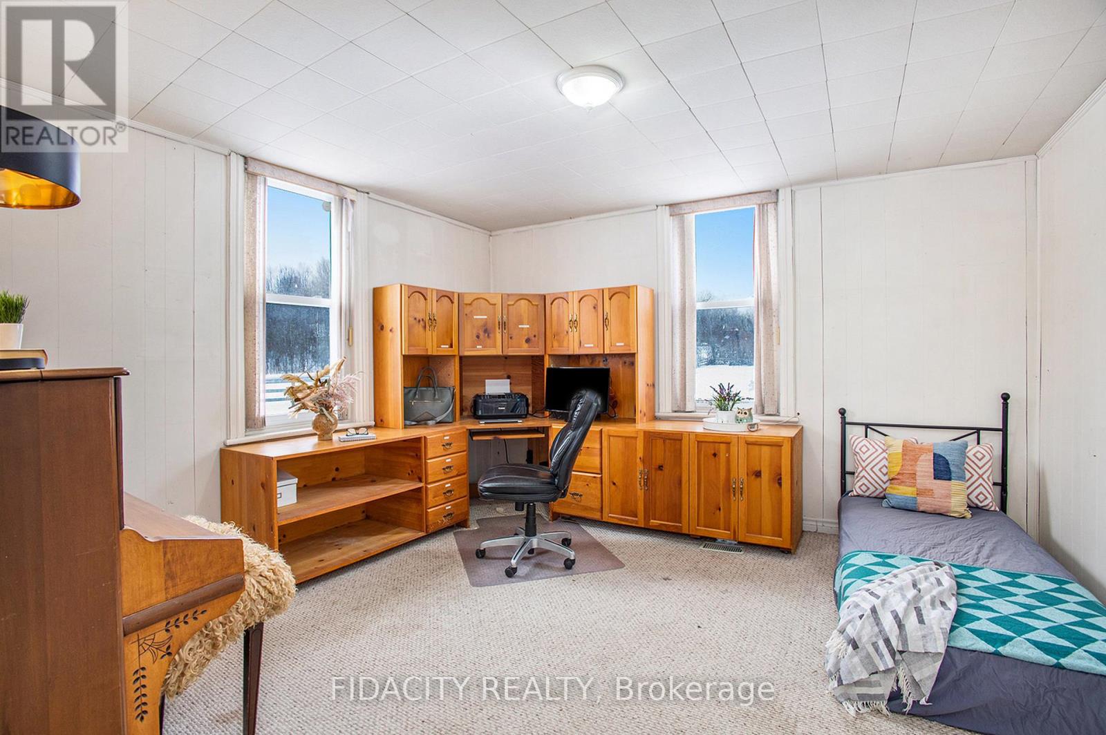 5046 Carp Road