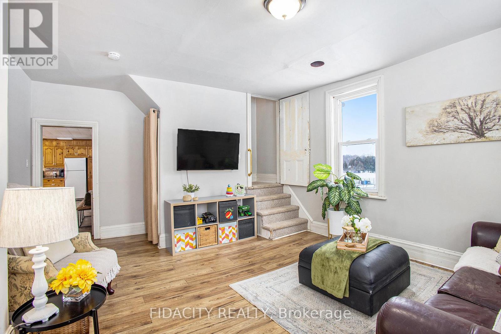 5046 Carp Road