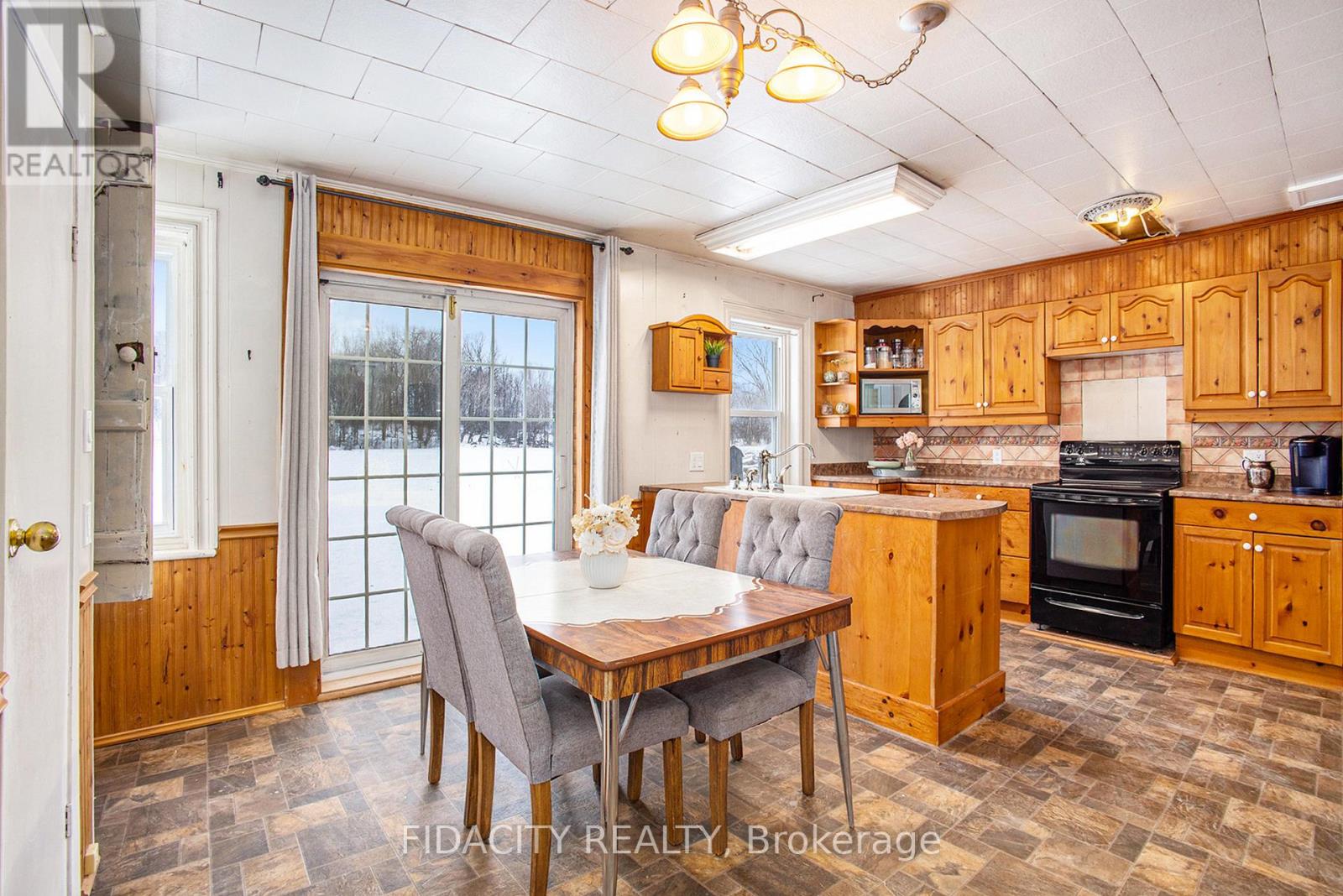 5046 Carp Road