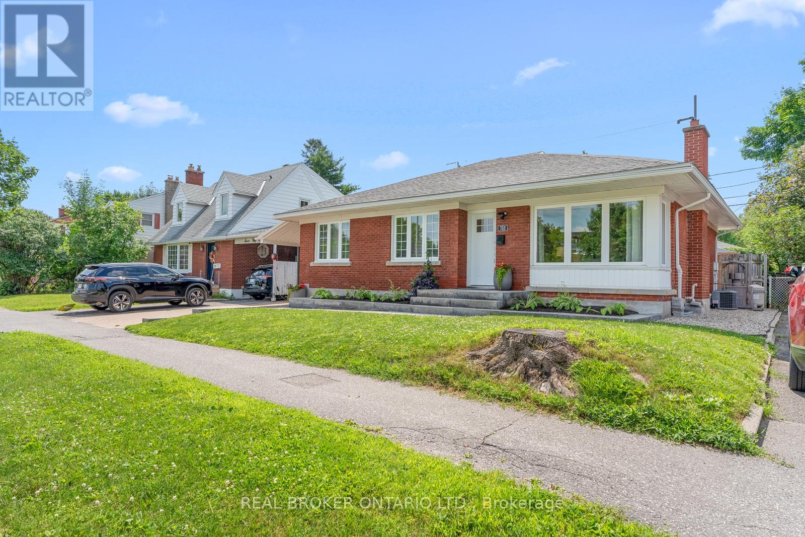 752 Smyth Road