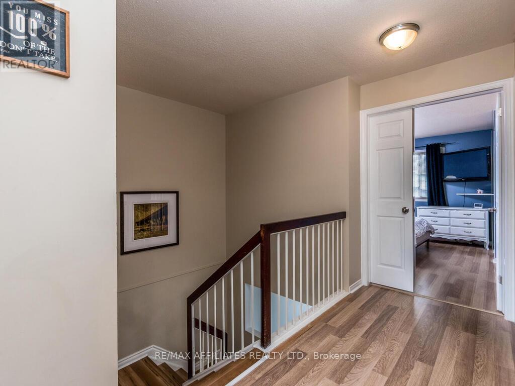 6 Eagleview Street