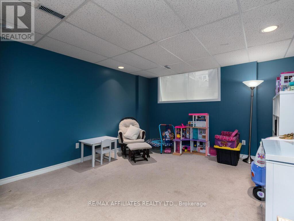6 Eagleview Street