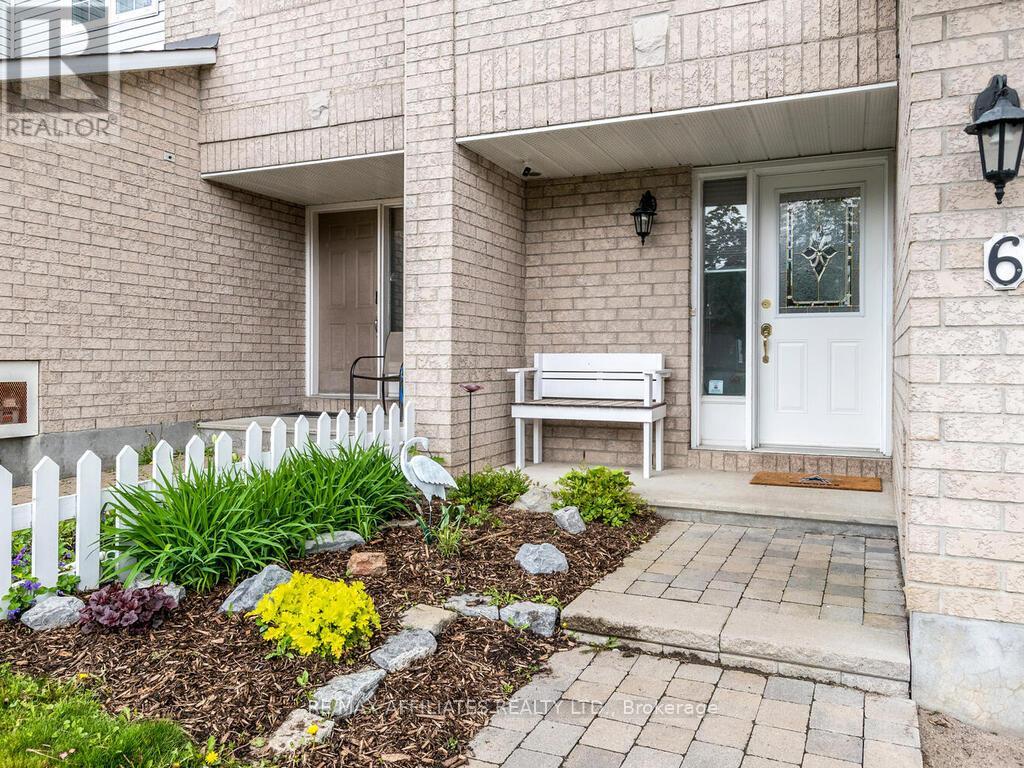 6 Eagleview Street