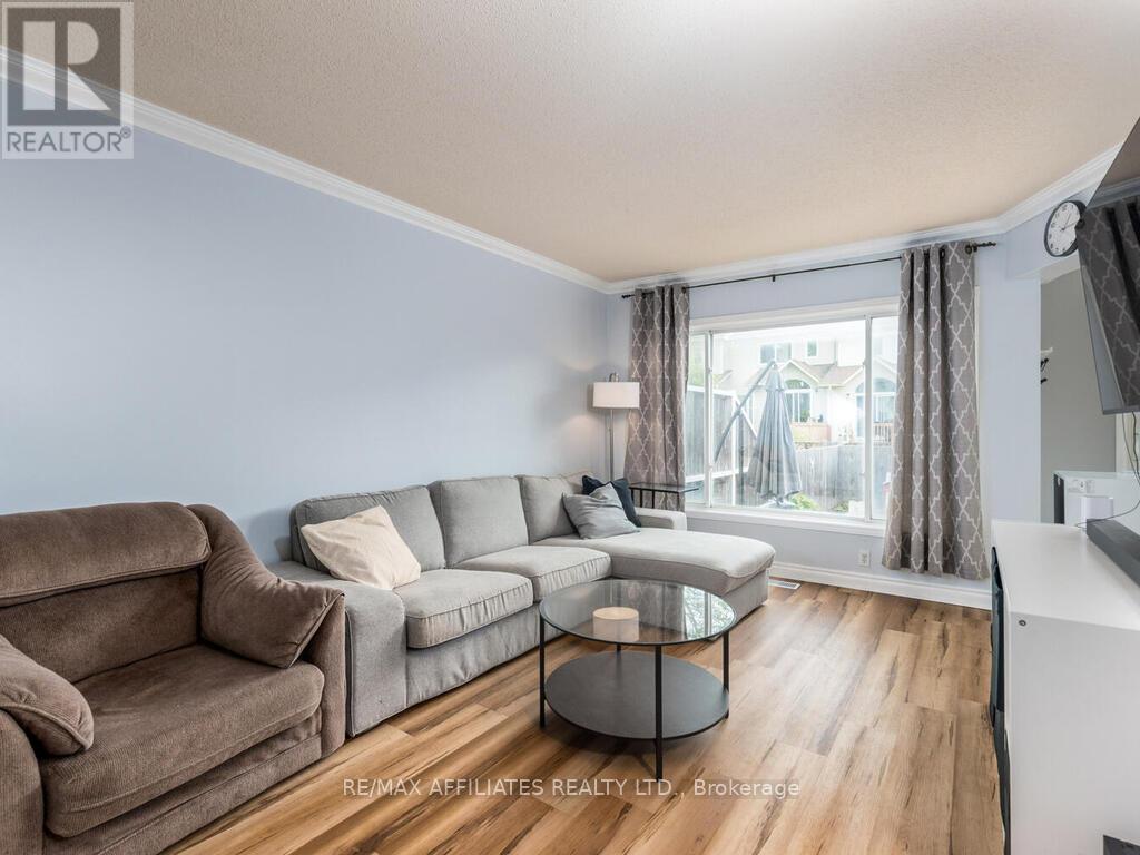 6 Eagleview Street