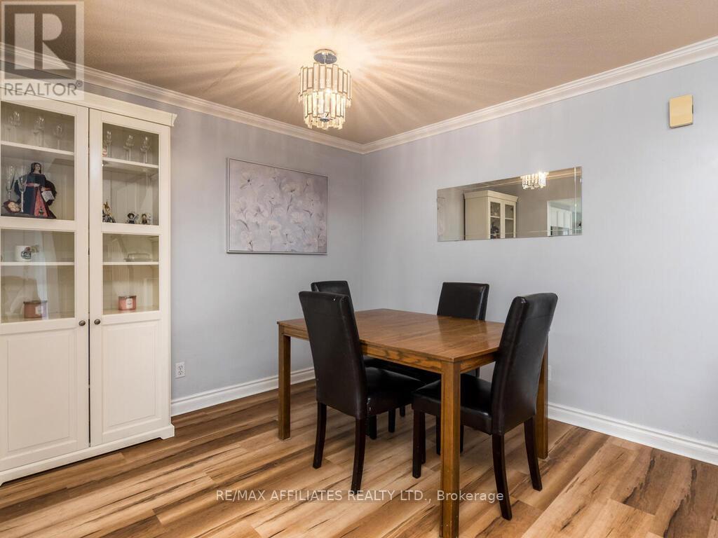 6 Eagleview Street