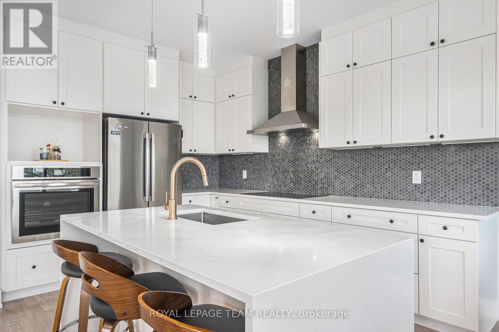 622 Malahat Way