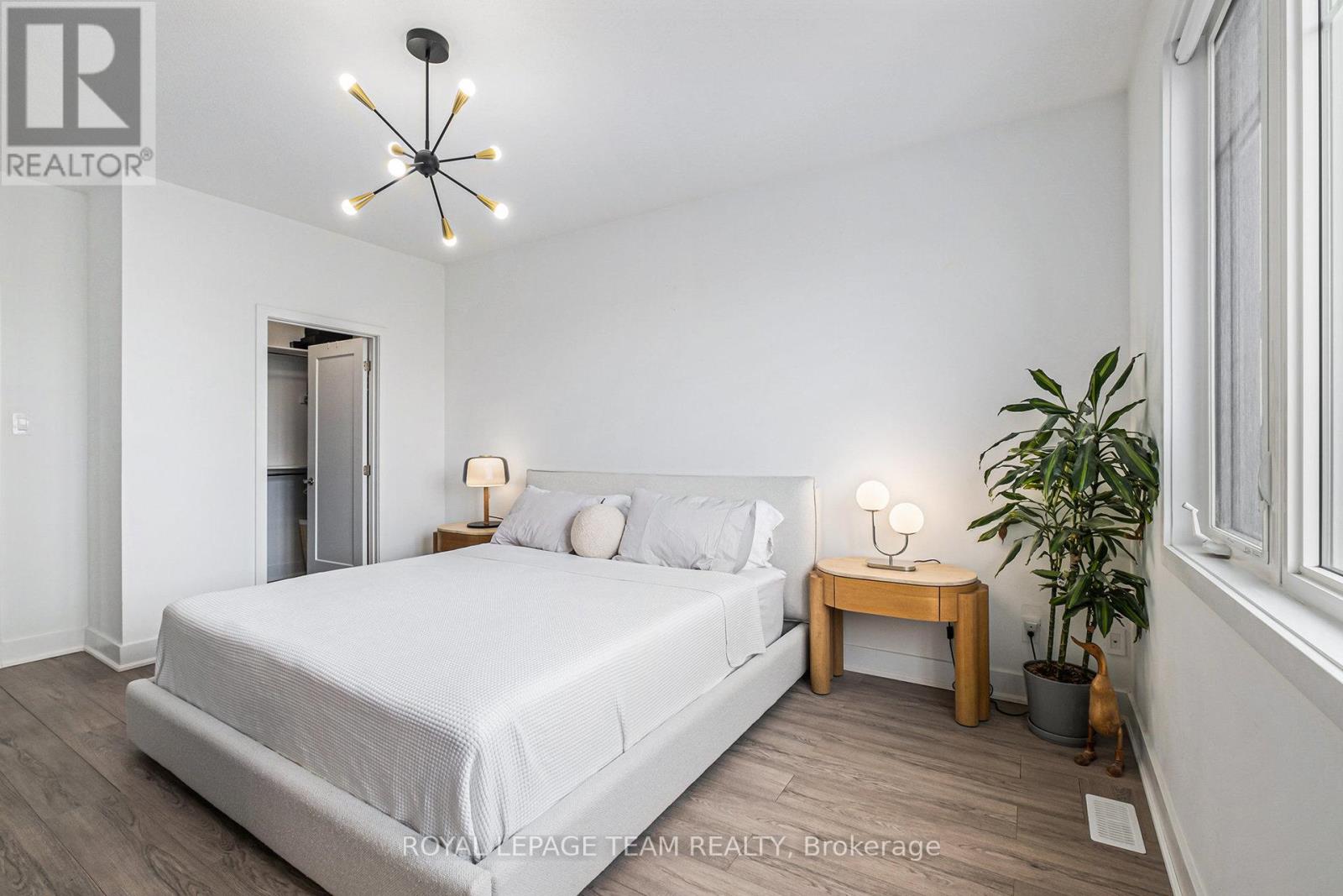 622 Malahat Way