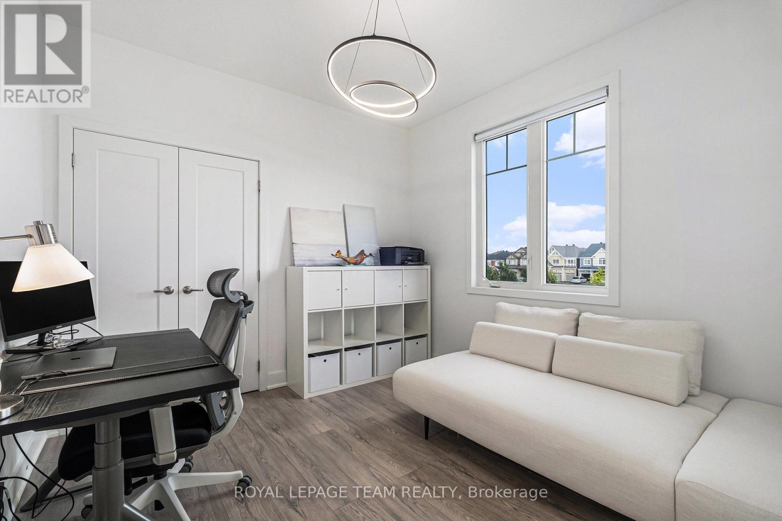 622 Malahat Way