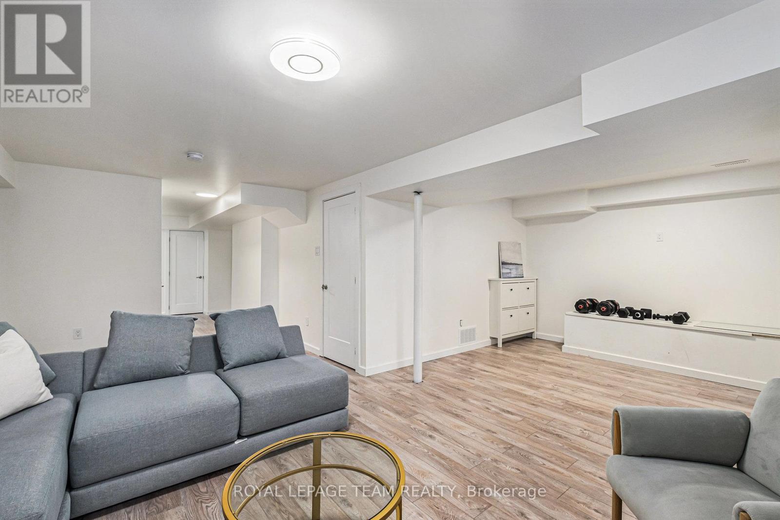 622 Malahat Way