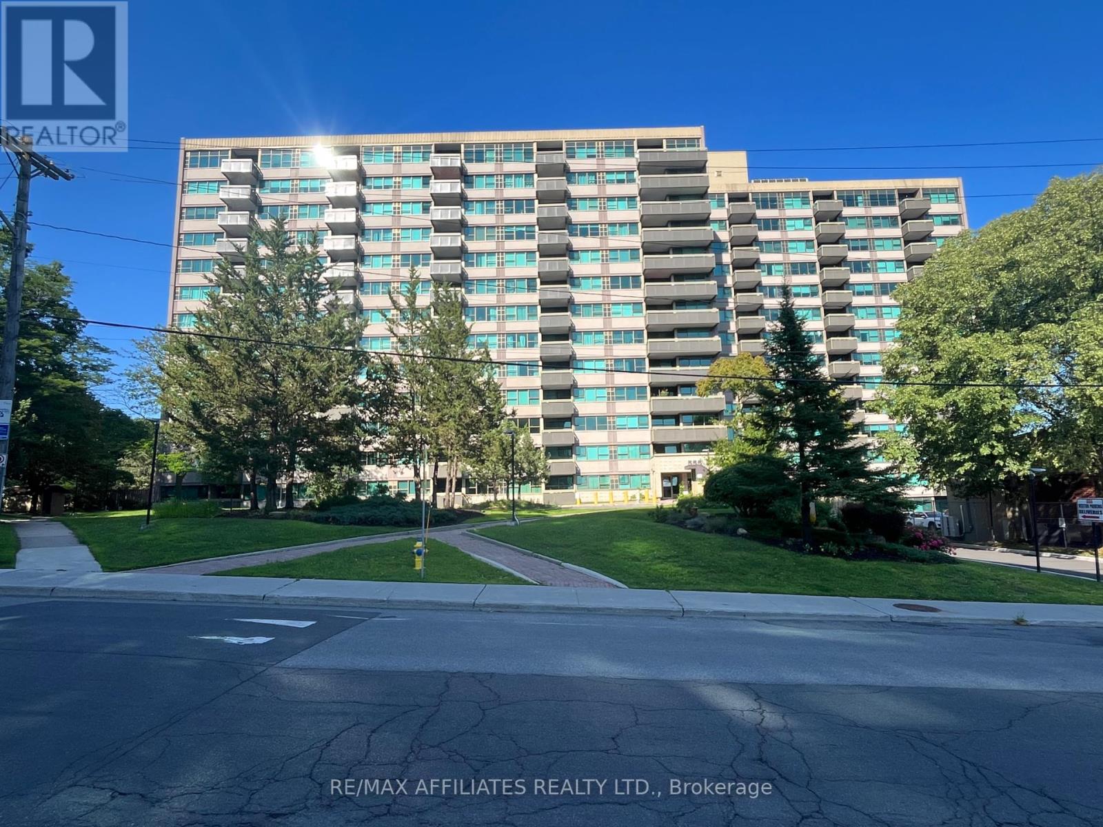 407 - 555 Brittany Drive