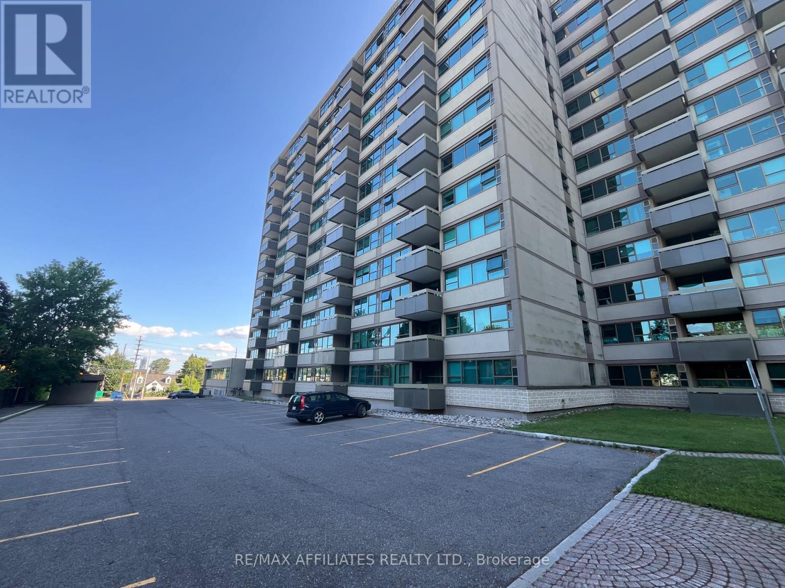407 - 555 Brittany Drive