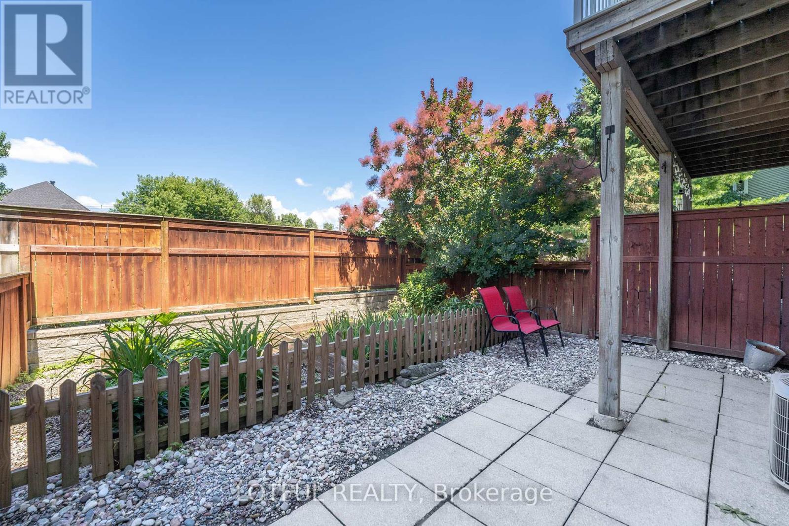 515 Burleigh Private
