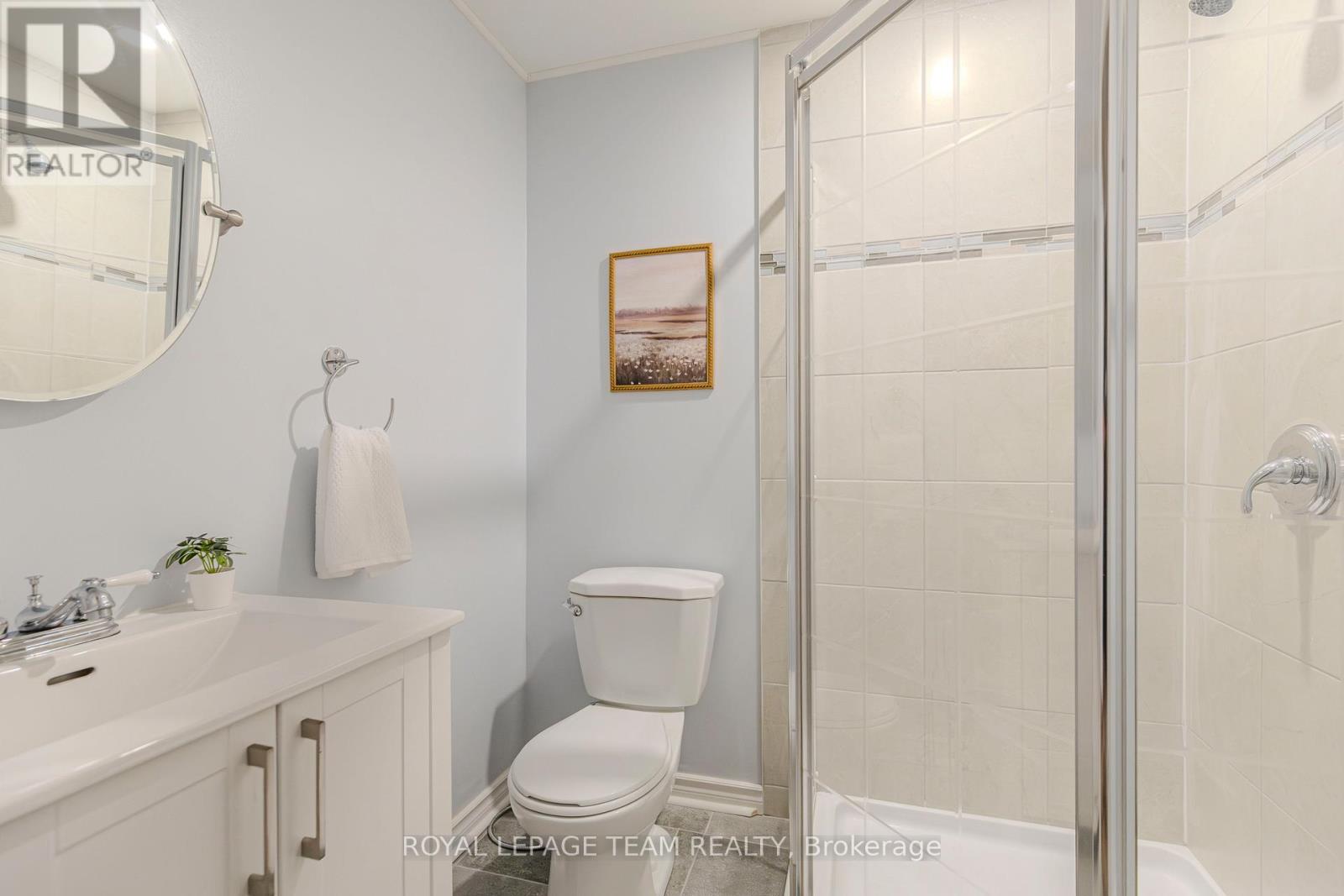 466 Meadowhawk Crescent