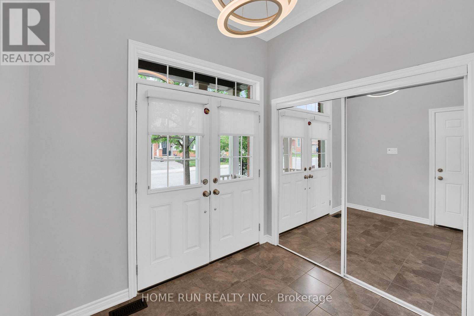 335 Gallantry Way