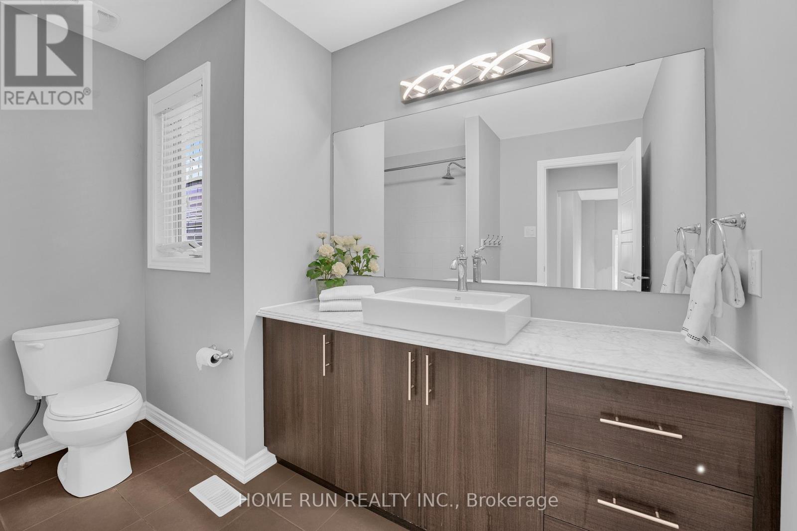 335 Gallantry Way