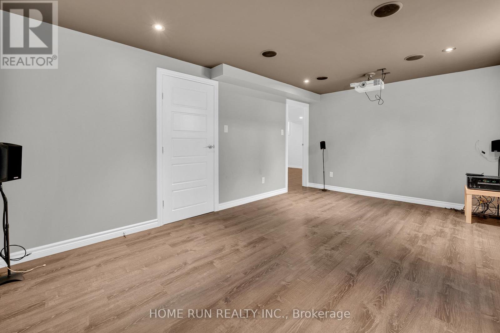 335 Gallantry Way