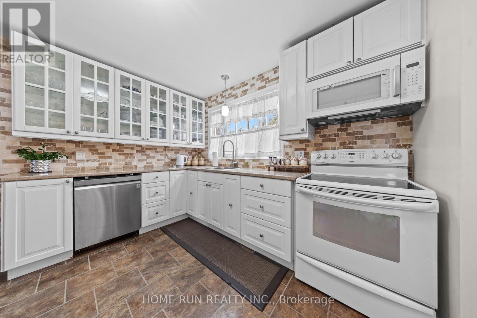44 Knoxdale Road