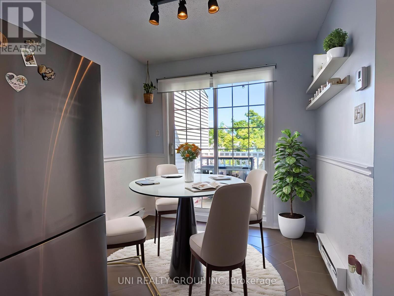 120 Castlegreen Private