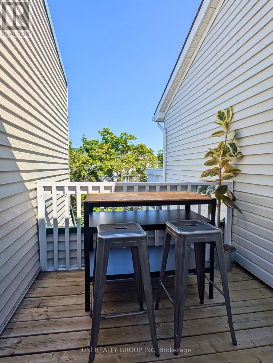 120 Castlegreen Private