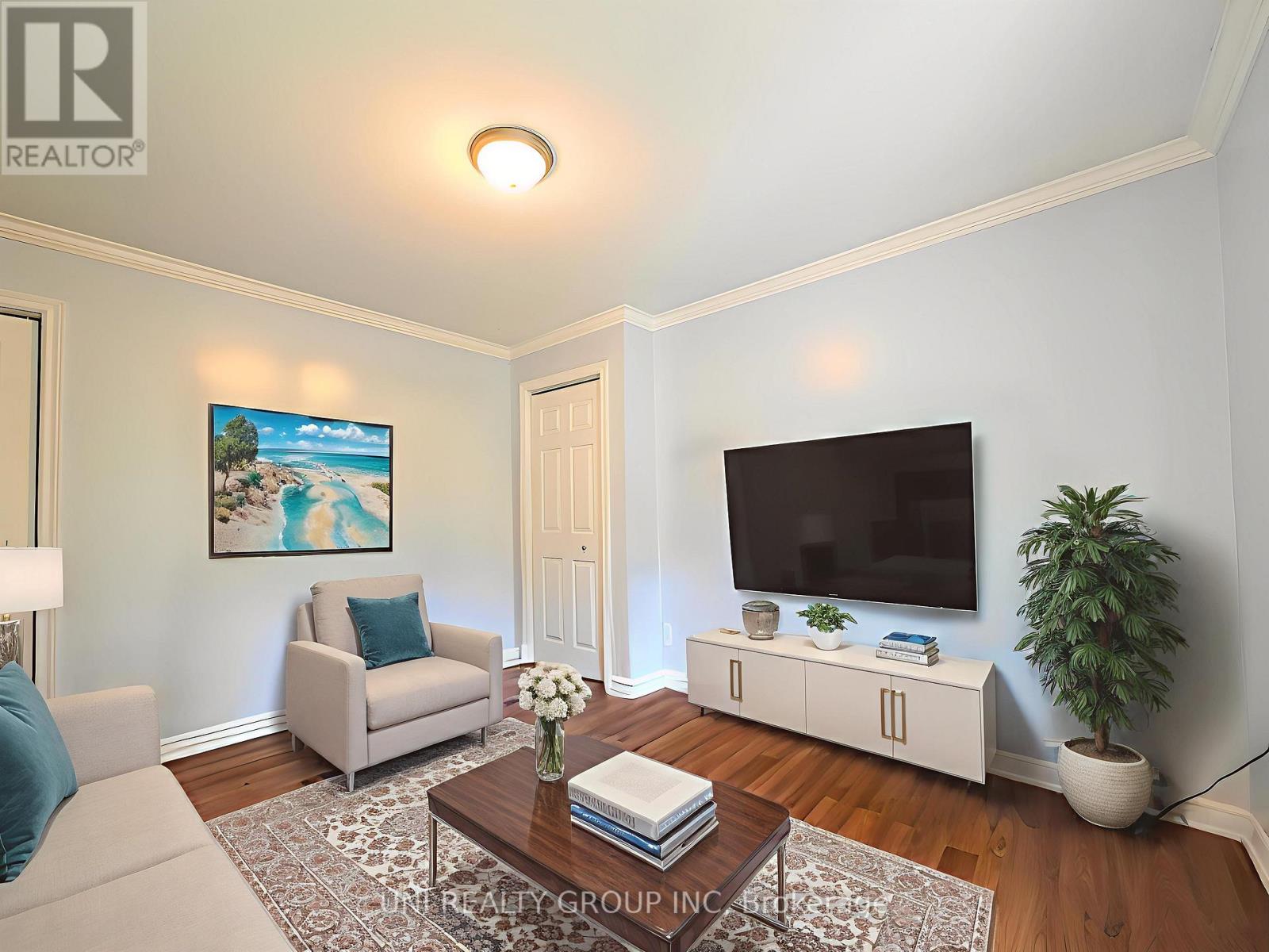 120 Castlegreen Private