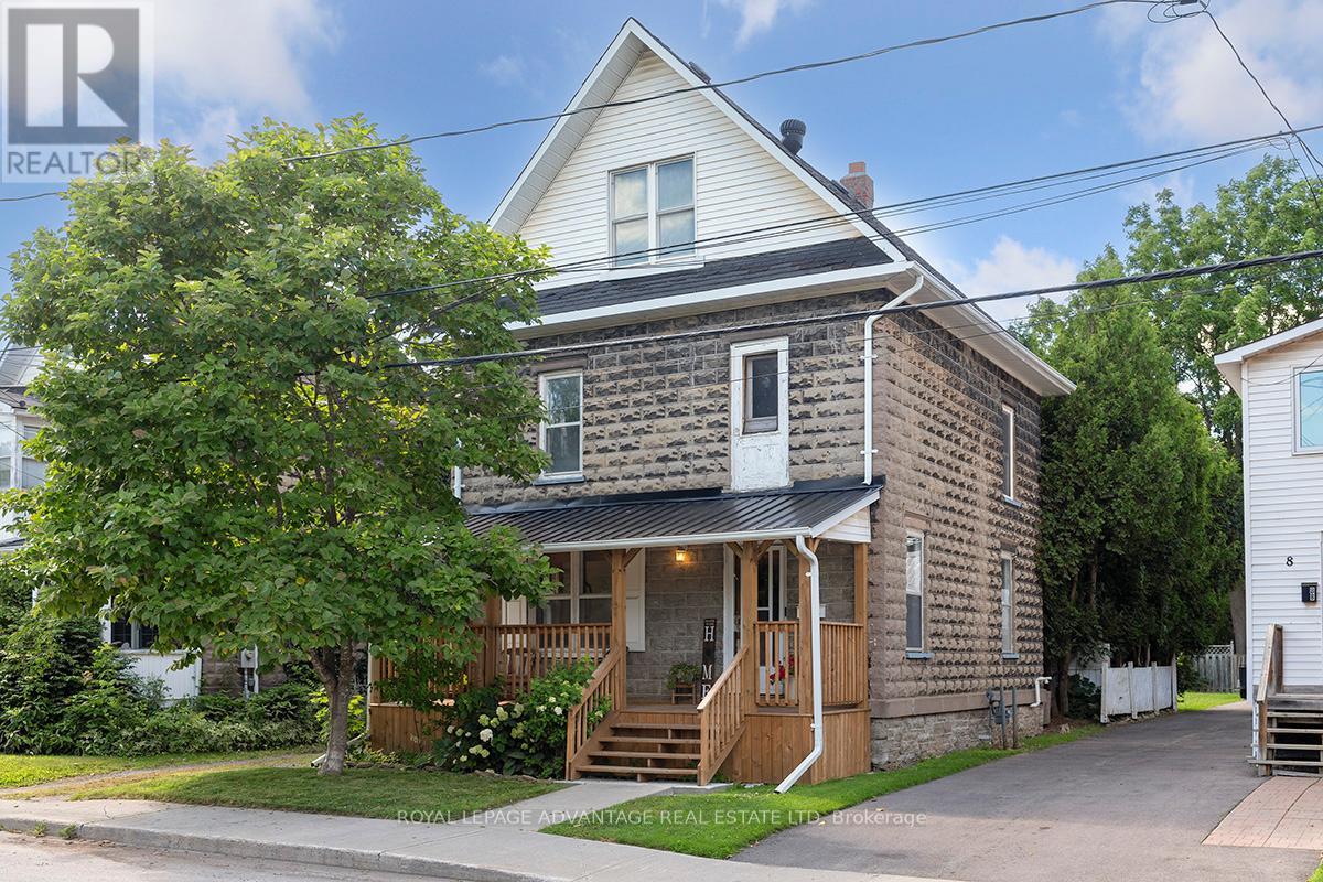 6 Foster Avenue